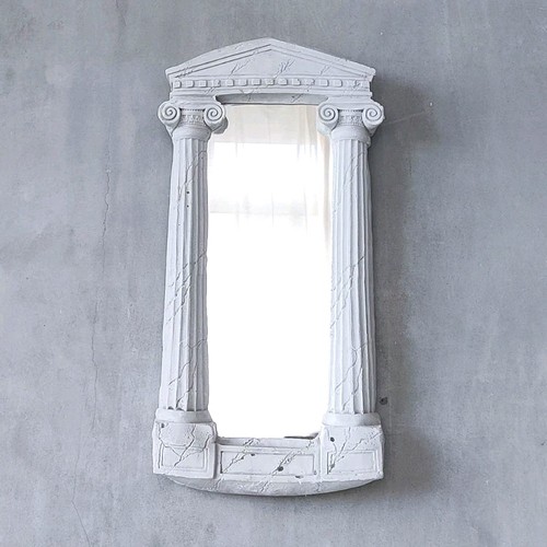 Specchio incorniciato gesso