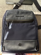 Piquadro Klout 20,50 x 27,00 x 5,50 cm Borsello Porta iPad da Uomo - Nero...