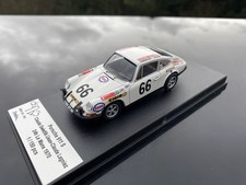 Porsche 911 S #66, Le Mans