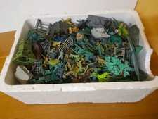 Lotto Di Soldatini e Mezzi Militari Giocattolo In plastica