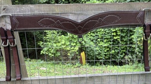 Collare strappo pelle - a, in