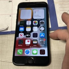 Apple iPhone 7 - Tracfone 32GB