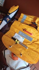 N. 2 Giubbotti di salvataggio