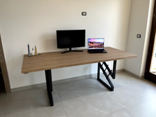 Scrivania artigianale con