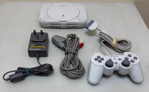 Sony one console - sony, c/w