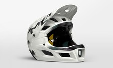 Casco integrale con mentoniera magnetica removibile MET Parachute MCR Mips 2025