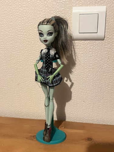 Mattel poupee monster high - monster,