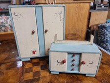 MOBILI PER LE BAMBOLE armadio e comò cassettiera in miniatura legno vintage