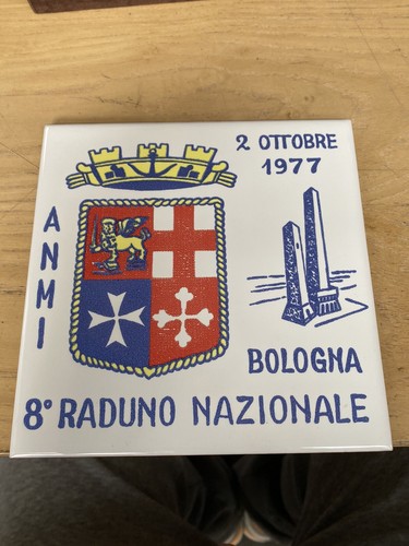 Piastrella commemorativa