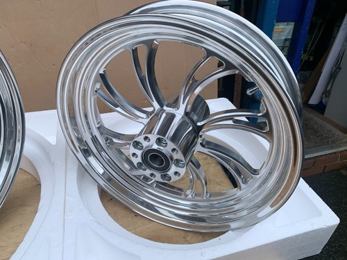 Ruota posteriore harley - posteriore,