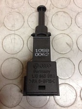 VOLKSWAGEN GOLF 4 (1997-2003) 1.9 TDI 66KW 5P INTERRUTTORE LUCE FRENO 1J0945511A