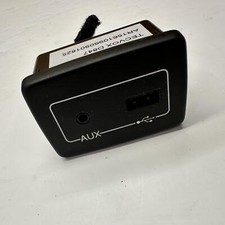 PRESA AUX/USB PER ALFA ROMEO Giulietta Serie (940_) (13>)