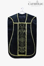 Set di paramenti e massa