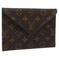LOUIS VUITTON Pochette