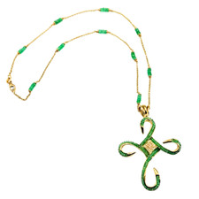 Croce con smeraldi realizzata a mano