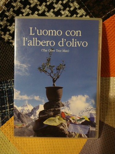 Uomo con albero - con, d'olivo