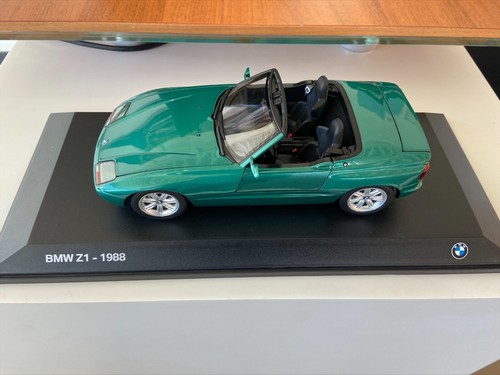 Bmw miniatura 18 verde - miniatura,