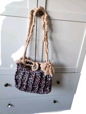 borsa A Spalla , Fantasia E