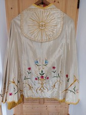 Pluviale italiano bianco con ricamo fine