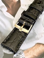 Fibbia logo OMEGA 18k 16mm su