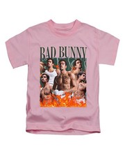 T-shirt stile retrò Bad Bunny