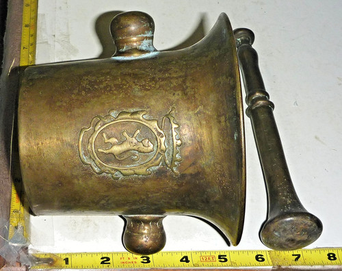 Vecchio set mortaio - , 'lion
