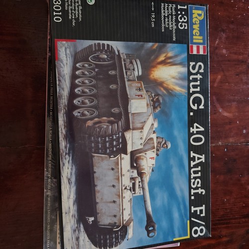Modellino model kit - , montaggio