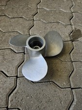 Elica a 3 pale Per Fuoribordo . Passo 9