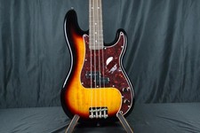 SQUIER CLASSIC VIBE '60s
