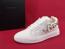 GIUSEPPE ZANOTTI sneaker basse con perle scarpe scarpe tempo libero invece di: 785 € taglia 42