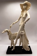 Statuina scultura firmata A