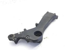 EXHAUST SUPPORT BRACKET