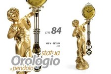 OROLOGIO A PENDOLO CON STATUA