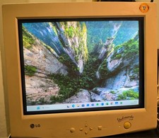Monitor CRT 17" LG STUDIOWORKS