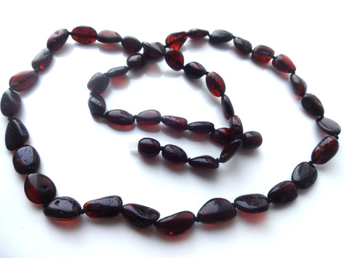Collana ovale color ciliegia