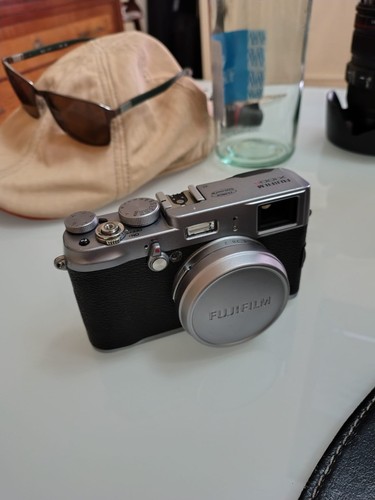 Fujifilm x100s silver - fujifilm,