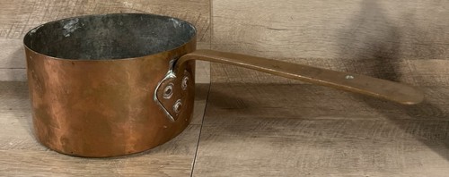 Antica pentola padella salsa