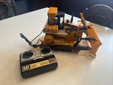 Bulldozer radiocomandato