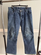 Jeans al ginocchio svasati