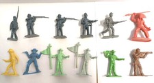 Lotto 12 Soldatini Cowboys Indiani e Guerra Civile Americana Senza Marca