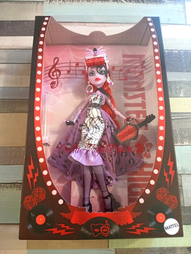 Outta fright operetta - outta, monster