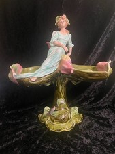 Grande centrotavola vittoriana 16" Molojica composta doppia ciotola signora e tulipani