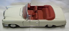 Modellino auto Mercedes 280SE