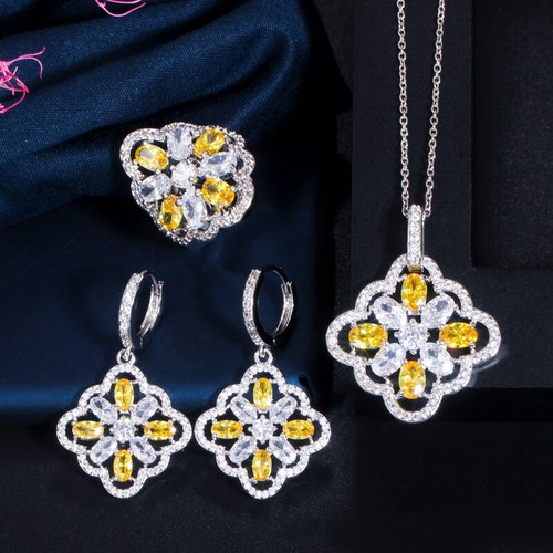 Collana fiore tondo cristallo
