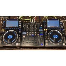Pioneer DJ CDJ-3000 coppia e