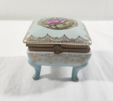Antica scatola portagioie/gioielli in porcellana dipinta a mano romantica con piedini vanità