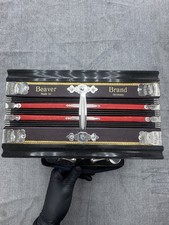 Antica fisarmonica tedesca marca Castoro "Fisarmonica".