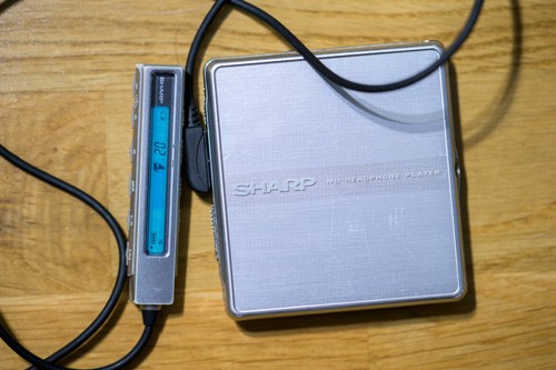 Sharp 600 mini lettore - sharp,