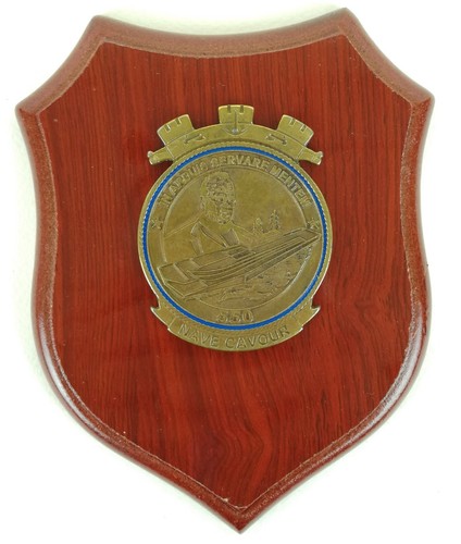 Nave cavour 550 - cavour, crest