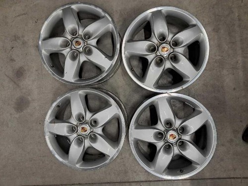 Set cerchi lega d18 per - 4,